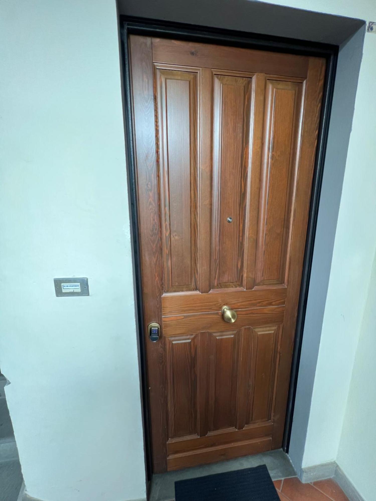 Al 106 Apartment Free Wi-Fi 5 Min Dalla Stazione Prato  Buitenkant foto